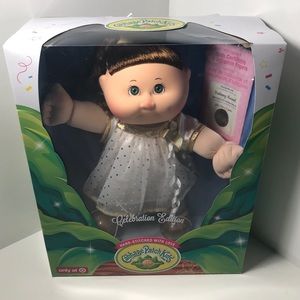 Cabbage Patch “Brittany Marisol” Green Eyes Doll.